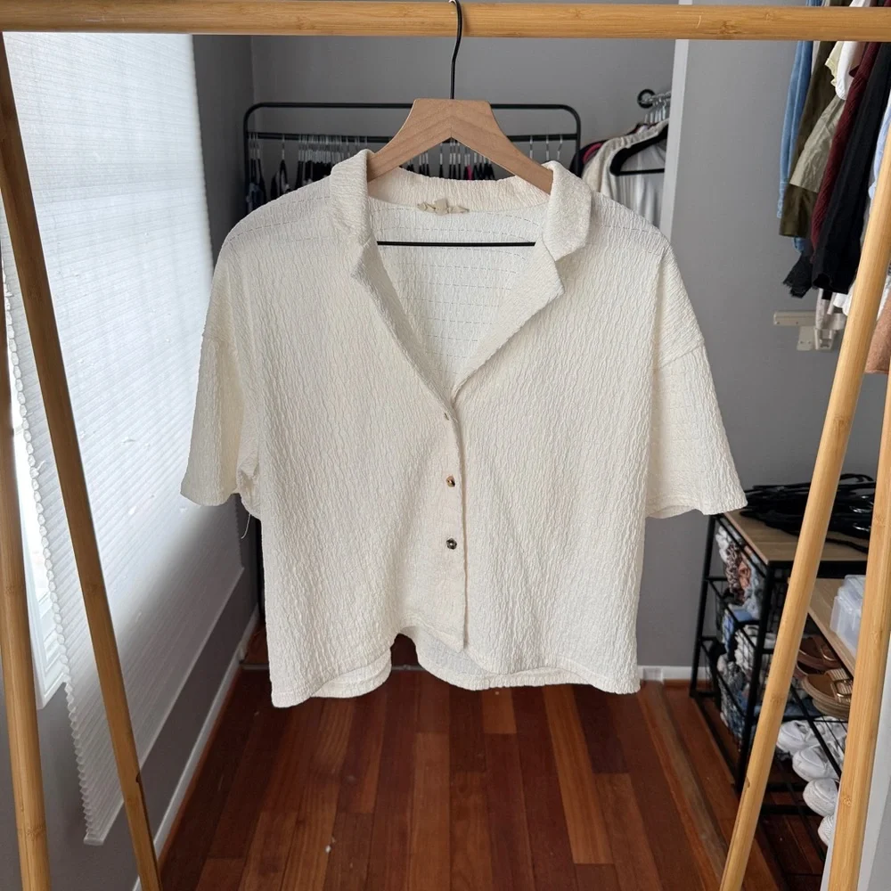 Madewell Crinkle Button Down Shirt - Picture 2 of 8